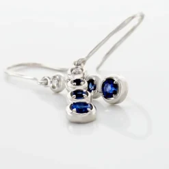 Boucles D'oreilles Pendantes Josephine Or Blanc Saphir Et Diamant
