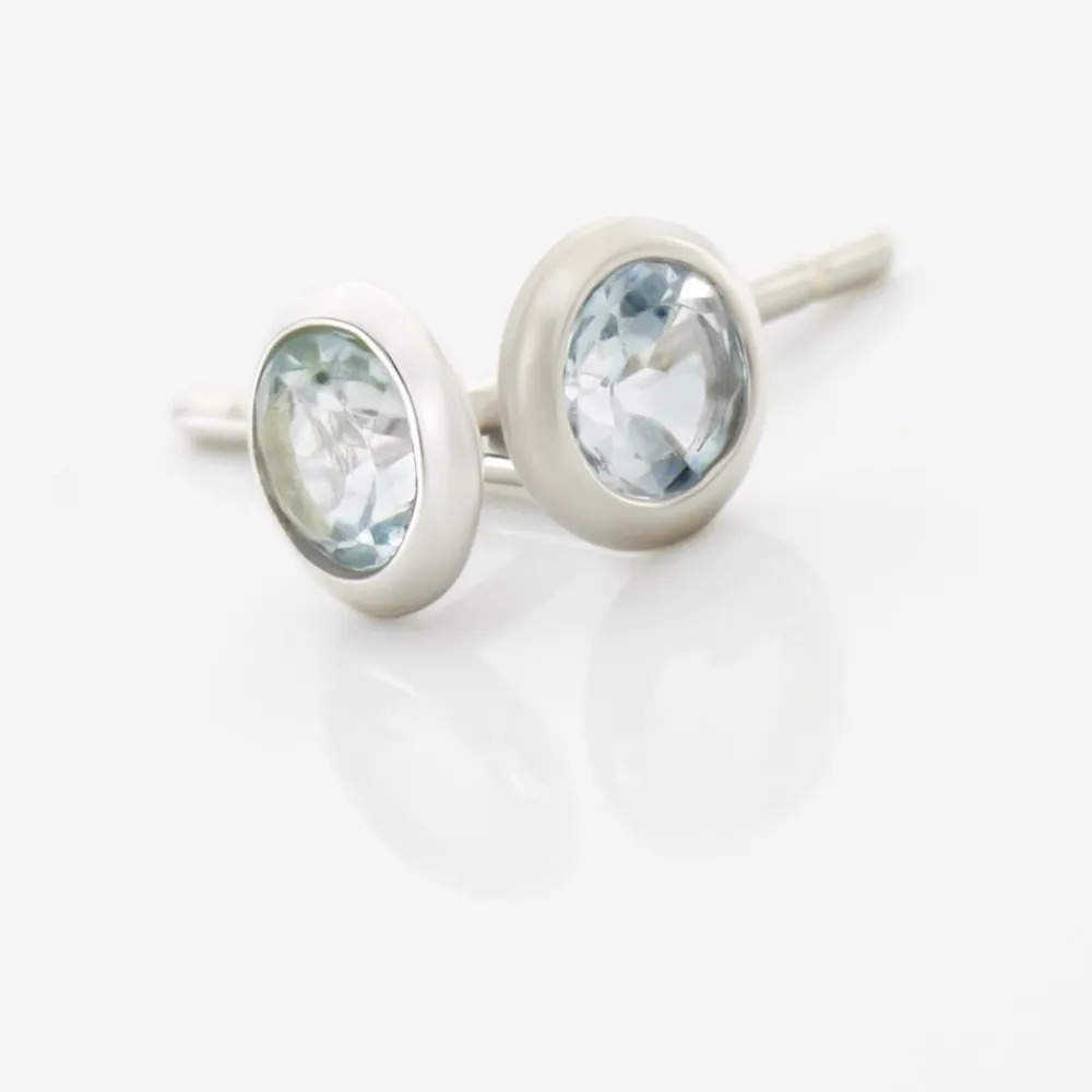 Boucles D'oreilles Puces Edy Serti Clos Or Blanc Topaze|Marc Orian Best