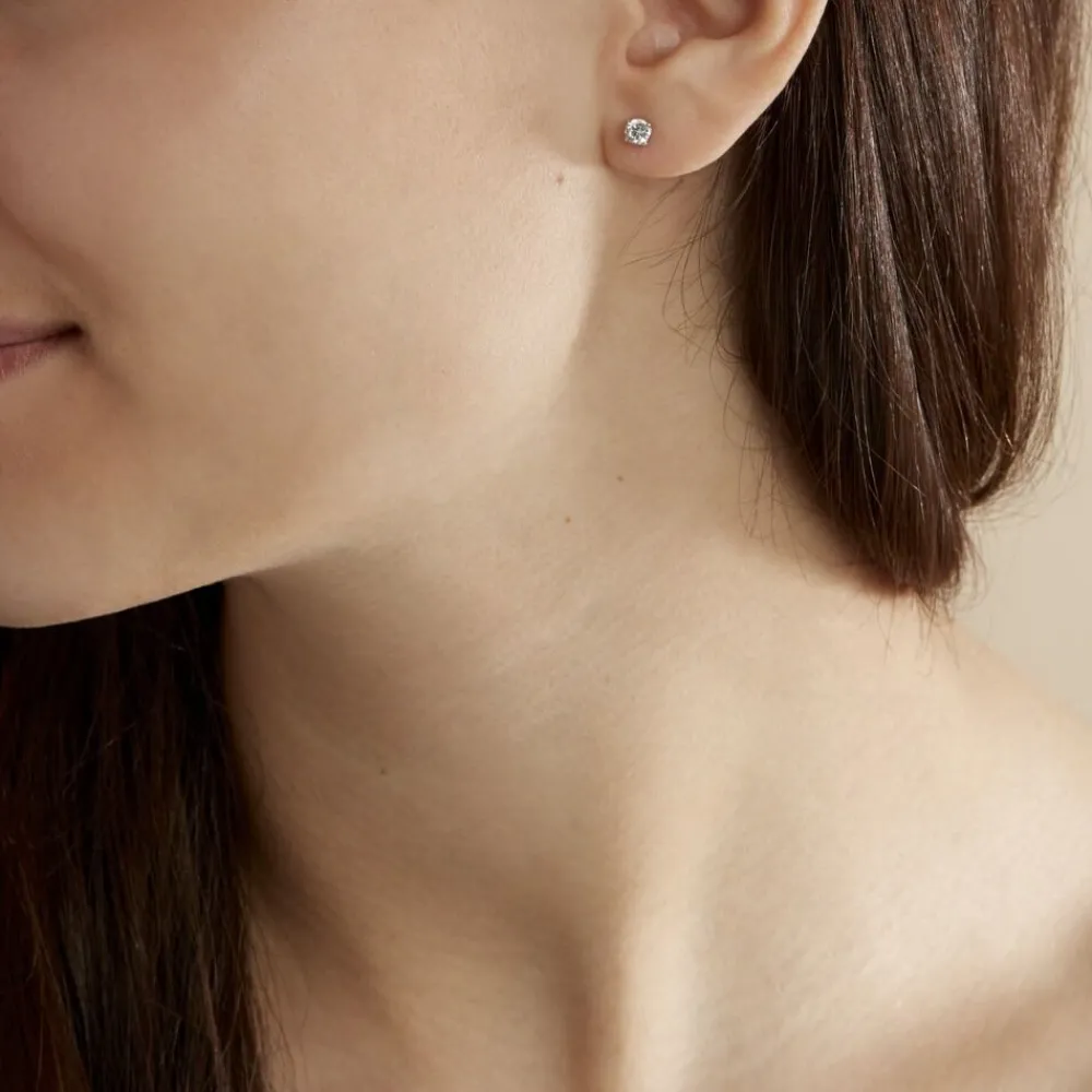 Boucles D'oreilles Puces 4 Griffes Or Blanc Diamant Synthetique|Marc Orian Best